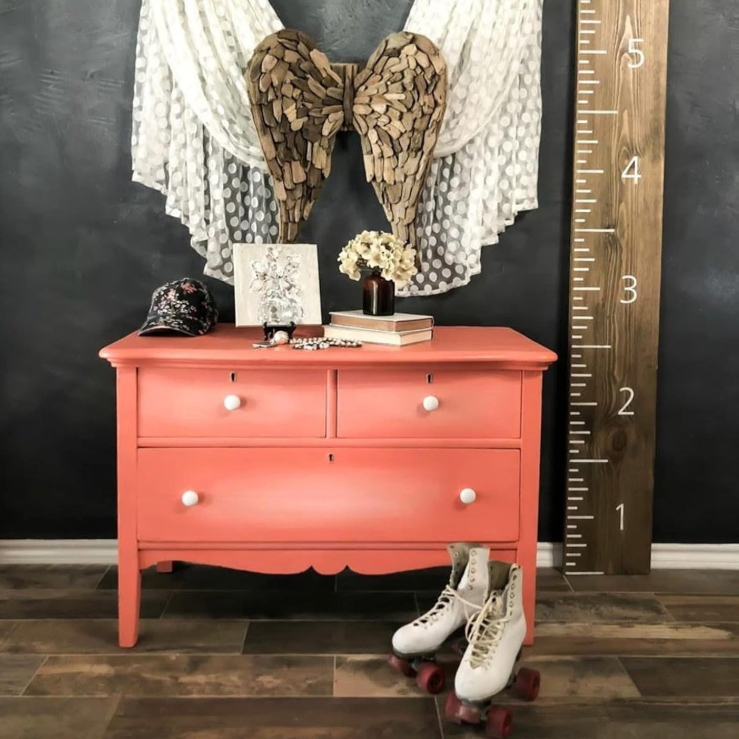 Dixie Belle Paint Company Chalk Finish Furniture Paint - Flamingo (32oz) - Matte Bright Coral Chic Chalk Mineral DIY Furniture Paint