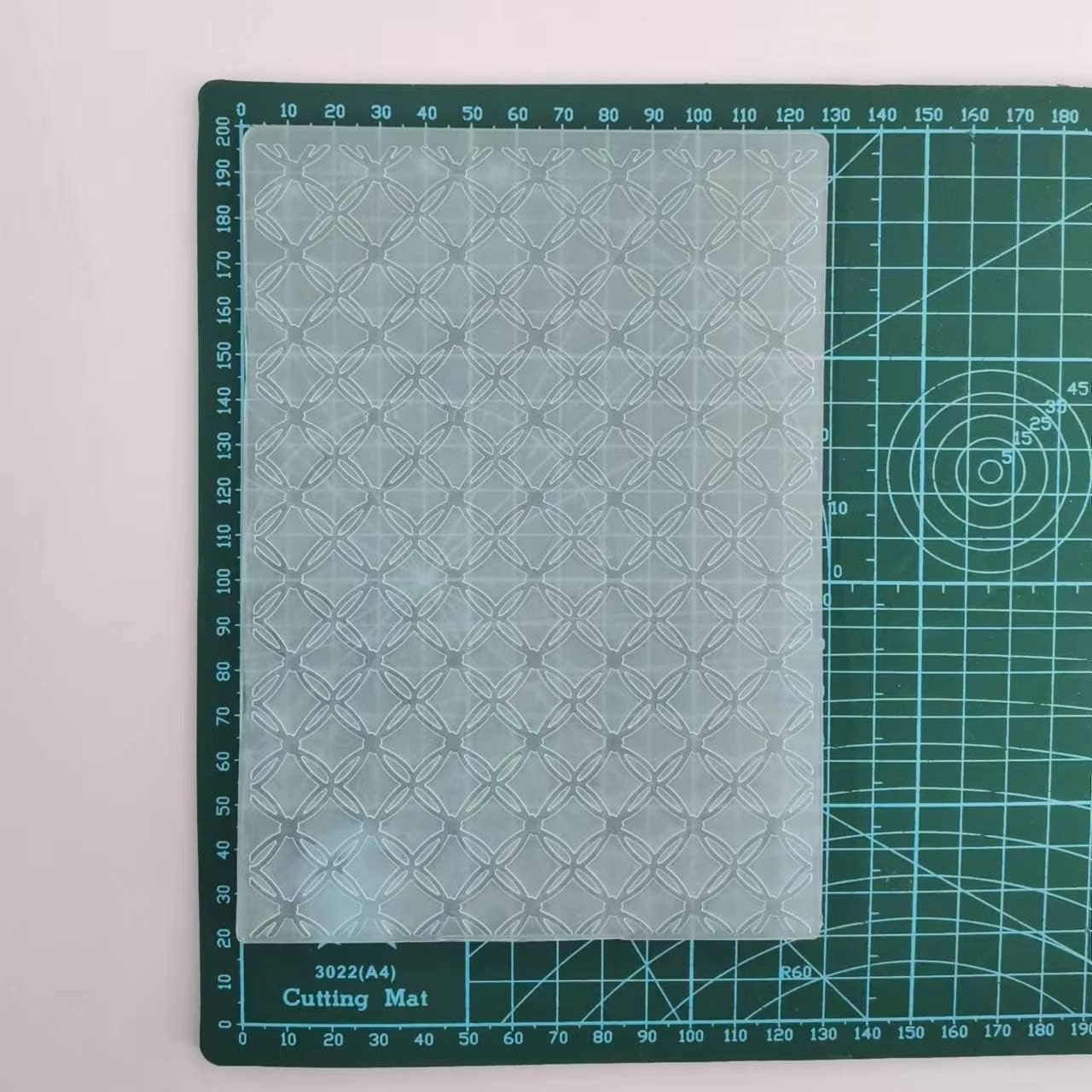 1PC Diamond Grid Background Embossing Folders for Card Making Scrapbooking and Other Paper Crafts, 12.5x20cm
