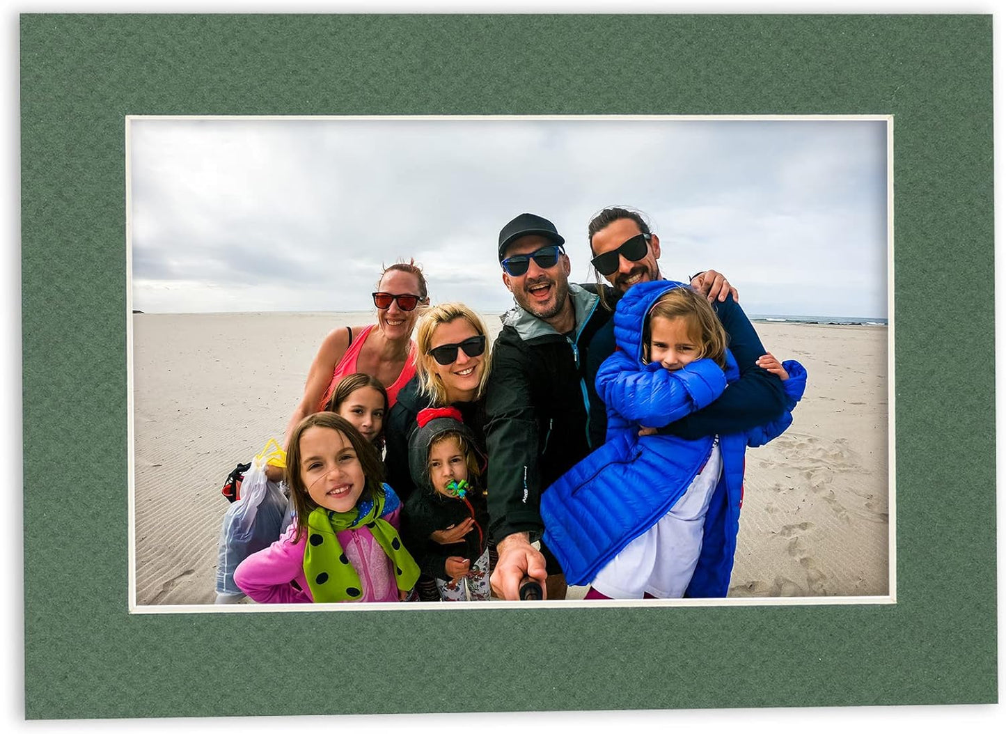 11x14 Mat for 8.5x11 Photo - Precut Hunter Green Picture Matboard for Frames 11 x 14 Inches - Bevel Cut to Display Art 8.5 x 11 Inches - Acid Free Pack of 25 MATS with Backing Boards & Clear Bags
