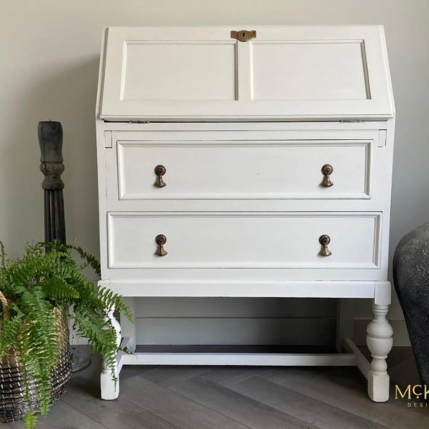 Dixie Belle Paint Company Chalk Finish Furniture Paint – Gardenia (4oz) – Matte Chic Chalk Mineral DIY Furniture Paint