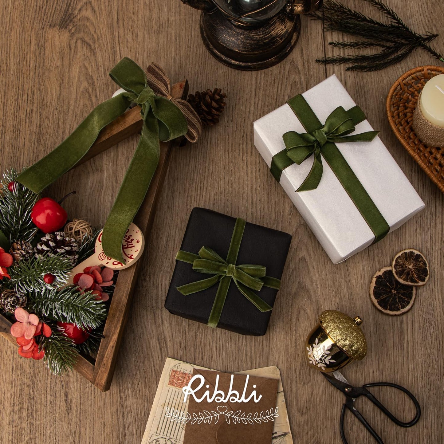 Ribbli Moss Green Velvet Ribbon,Polyester Velvet 1 Inches Continuous10-Yard Spool,Christmas Ribbon for Gift Wrapping,Floral Bouquets, Home Decor