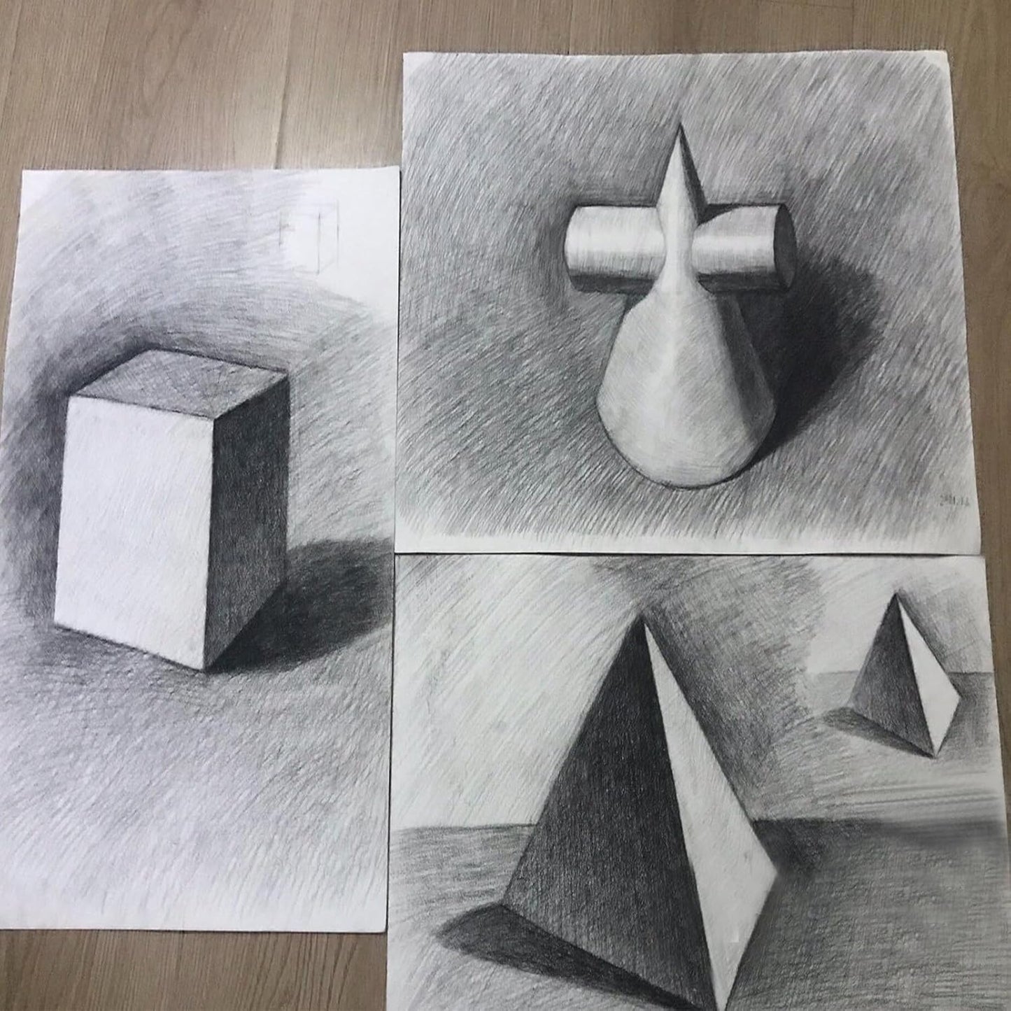 Heshengping 26 Pack Sketching Set Drawing Pencils Kit Art Supplies Include Graphite Charcoal Professional Pencils Set Cute Portable case for Artists Adults Beginners Artist