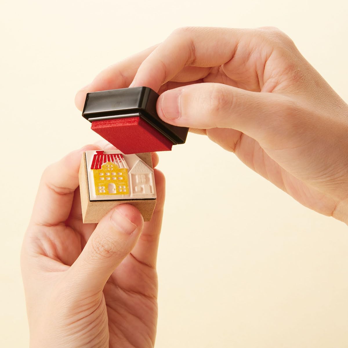 IROMOYO WARABE Stamp PAD, Small Traditional Japanese Ink Colour, Oil-Based Ink pad - Dark RED