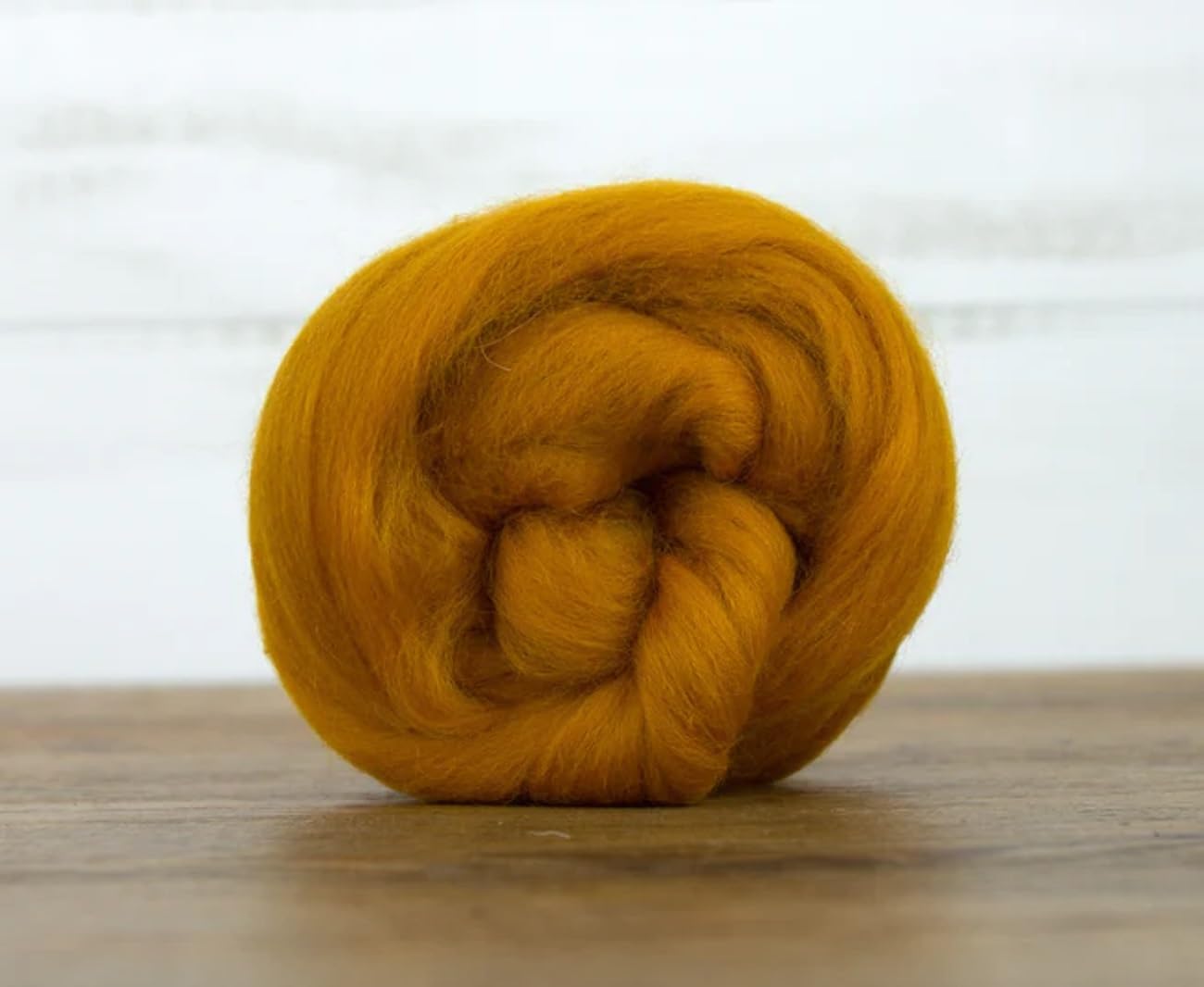 Revolution Fibers Merino Wool Combed Top | 1 lb Premium Wool Roving | 22 Micron, Best Merino Wool for Spinning, Tapestry, Needle Felting, Big Yarn Roving and Wall Hangings (Amber)