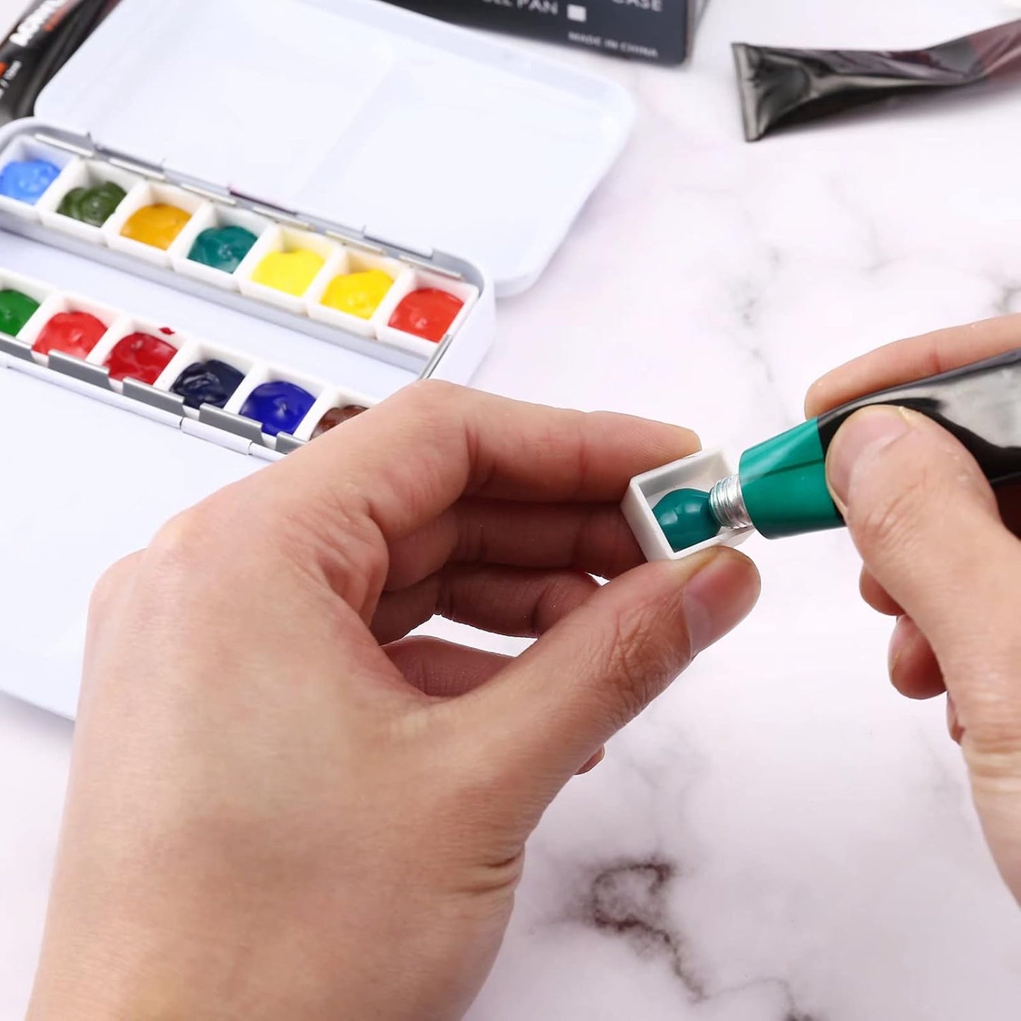 LOONENG Empty Watercolor Palette, Empty Watercolor Tin with Fold Out Palette, Small Colorful Watercolor Tray Palette with 14 Empty Half Pans for Plein Air Painting and Sketching