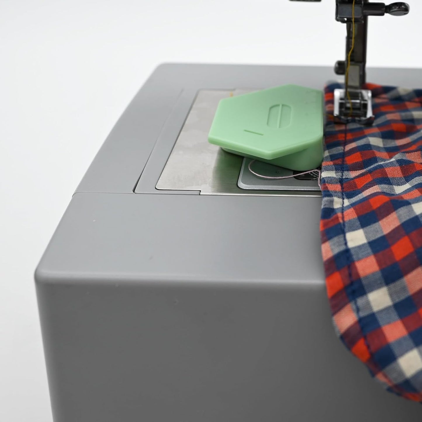 Magnetic Seam Guide for Sewing Machine, Multifunctional Sewing Machine Attachments,Universal Sewing Quilting Supplies Accessories 2pcs Multicolored