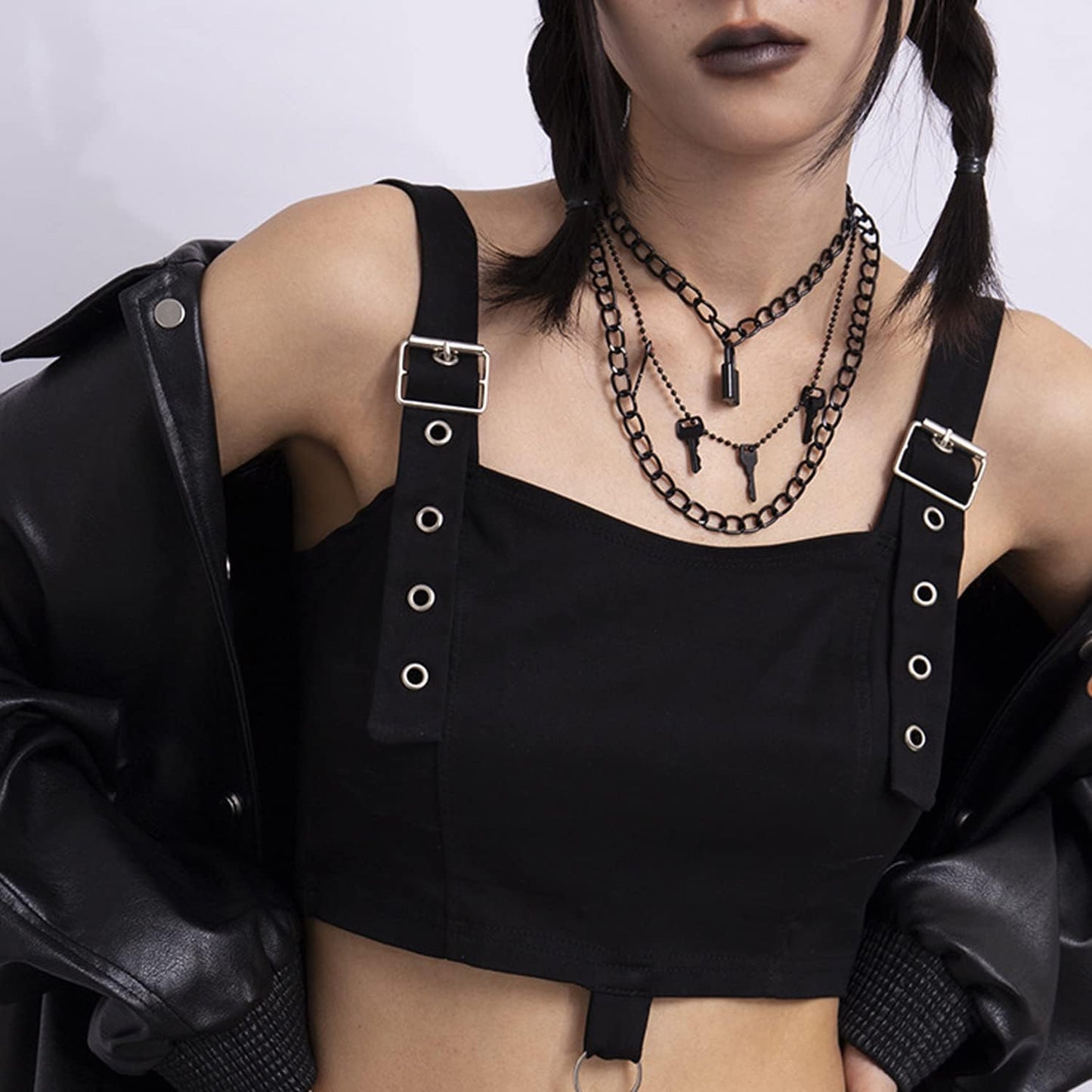 Jishi 16ft Aluminium Curb Chain Roll, Thick Twisted Chain Links, Black Plated Metal Craft Chain Curb Link Chain Spool for Jewelry Making Necklace Bracelet DIY Crafts, Jewelry Making Findings Supplies