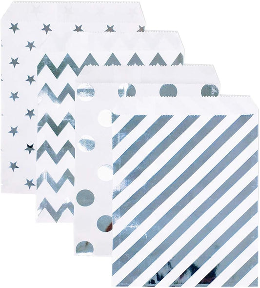 KEYYOOMY 200 Pcs Silver Candy Buffet Bags Small Cookie Bags Polka Dot Paper Treat Bag for Wedding Birthday Party (5 inch X 7 inch)