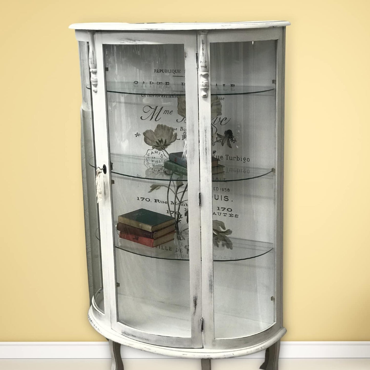 Chalky Chicks All-in-One Chalk Paint for Furniture or Cabinet - 32 Fl Oz - Matte Finish Hail White for Metal, Wood Furniture Paint - No Sanding All-in-One for Home Decor & Crafts, USA Made