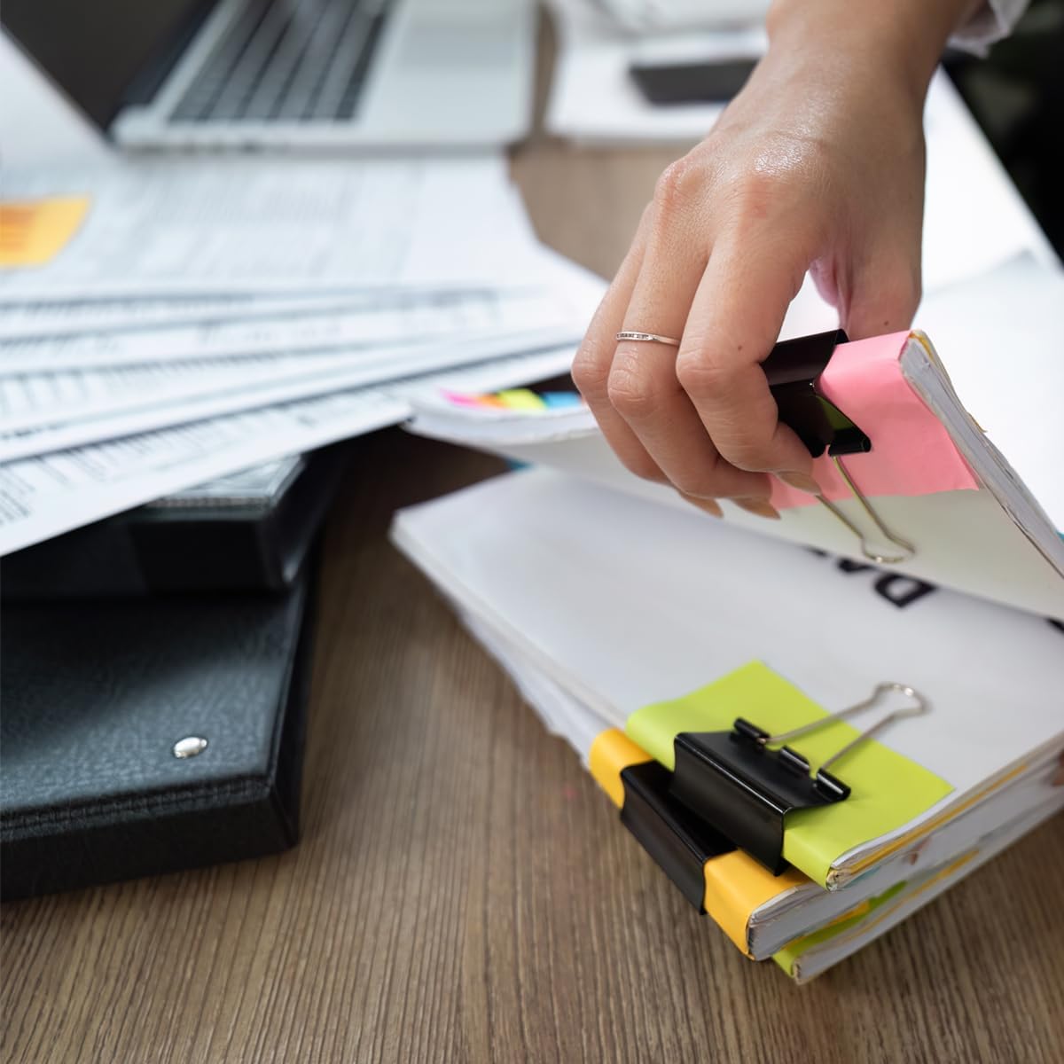 48 PCS Medium Binder Clips, 1-1/4 inch 32mm Binder Clips, Paper Clamps Medium Size for Office, Home, School, Document Organizing (1.25 inch)