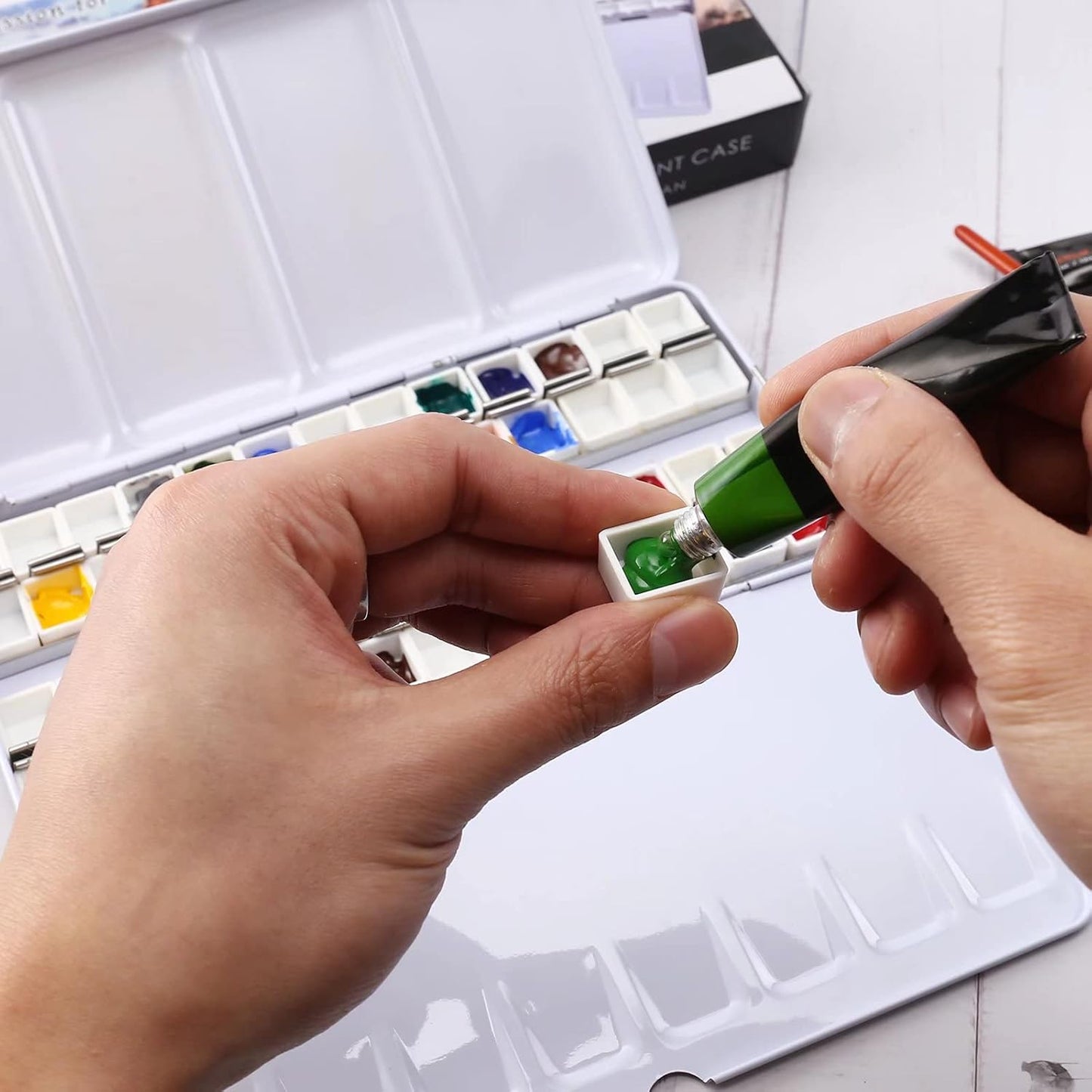 LOONENG Empty Watercolor Palette, Empty Watercolor Tin with Fold Out Palette, Large Colorful Watercolor Tray Palette with 52 Empty Half Pans for Plein Air Painting and Sketching