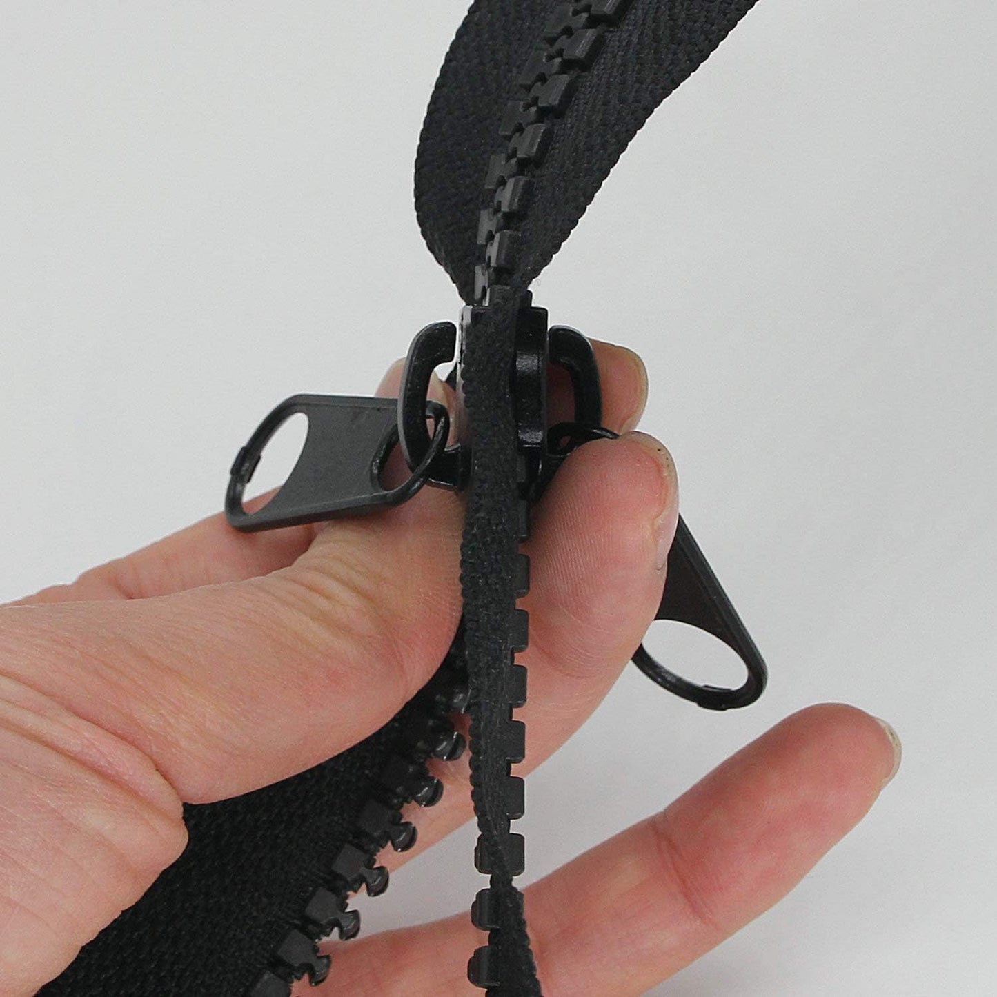 Leekayer 2PCS #10 48 Inch Heavy Duty Zippers for Sewing Separating Large Plastic Zippers Black Tape with Double Pull Tab Slider, Sleeping Bag, Boat, Canvas, Cover, Trampoline, Dog Bed,Tent (48" 2pcs)