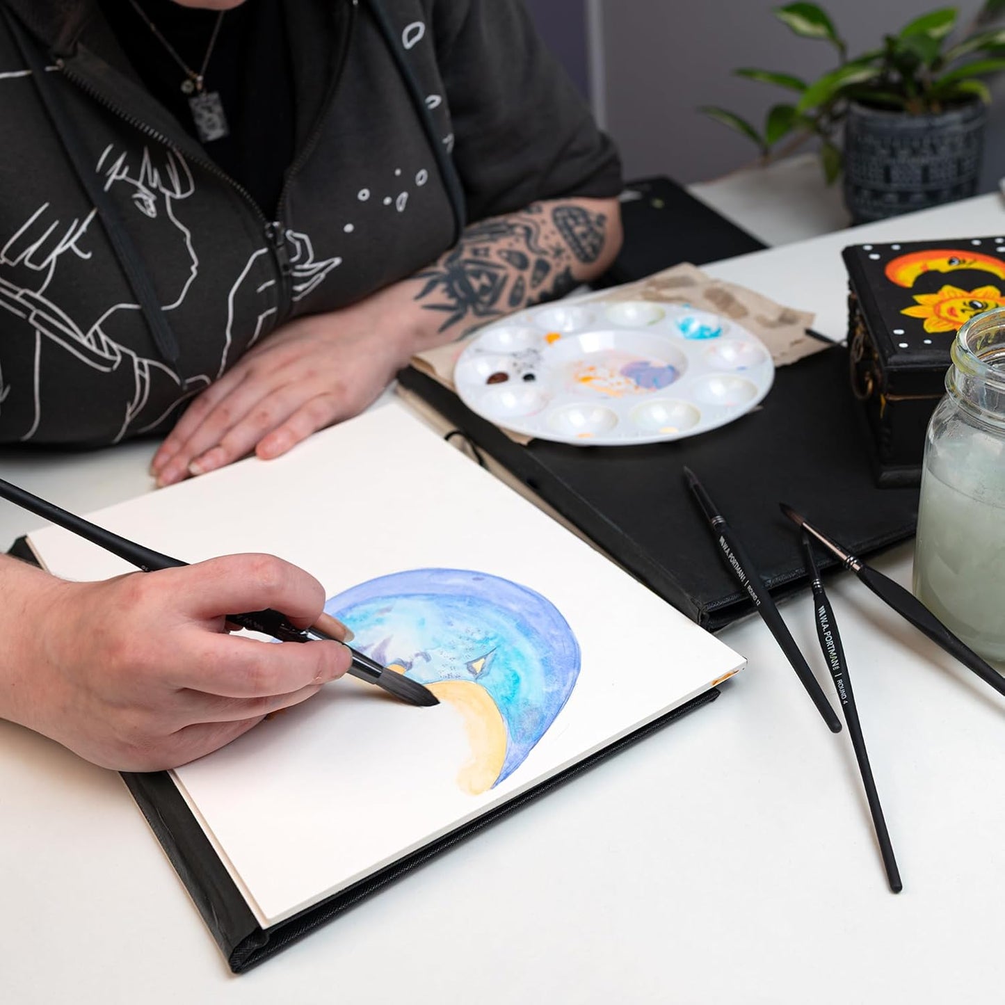 WA Portman Round Acrylic and Watercolor Paint Brushes 4pc Set - 100% Vegan, Cruelty-Free Round Paint Brushes for Acrylic Painting and Watercolor Painting with Triangular Comfort Grip