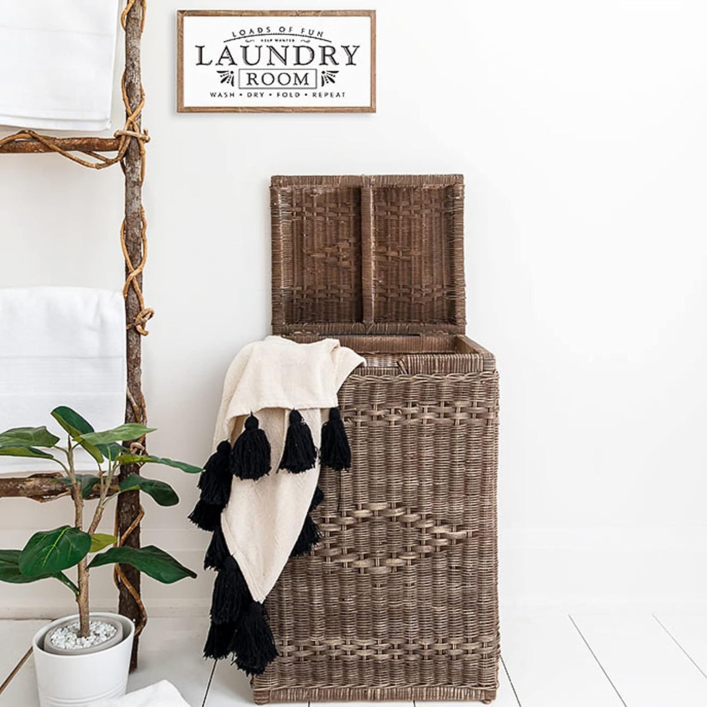 Dixie Belle Paint Company Chalk Finish Furniture Paint - Chocolate (32oz) - Matte Creamy Brown Chic Chalk Mineral DIY Furniture Paint