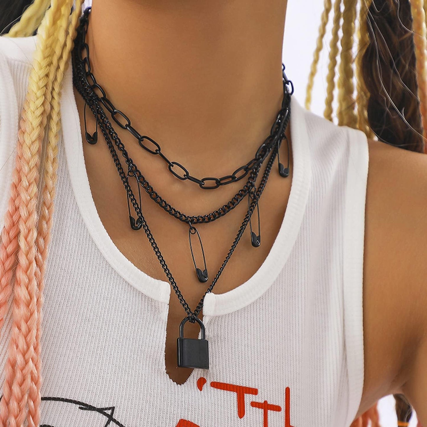 Jishi 16ft Aluminium Curb Chain Roll, Thick Twisted Chain Links, Black Plated Metal Craft Chain Curb Link Chain Spool for Jewelry Making Necklace Bracelet DIY Crafts, Jewelry Making Findings Supplies