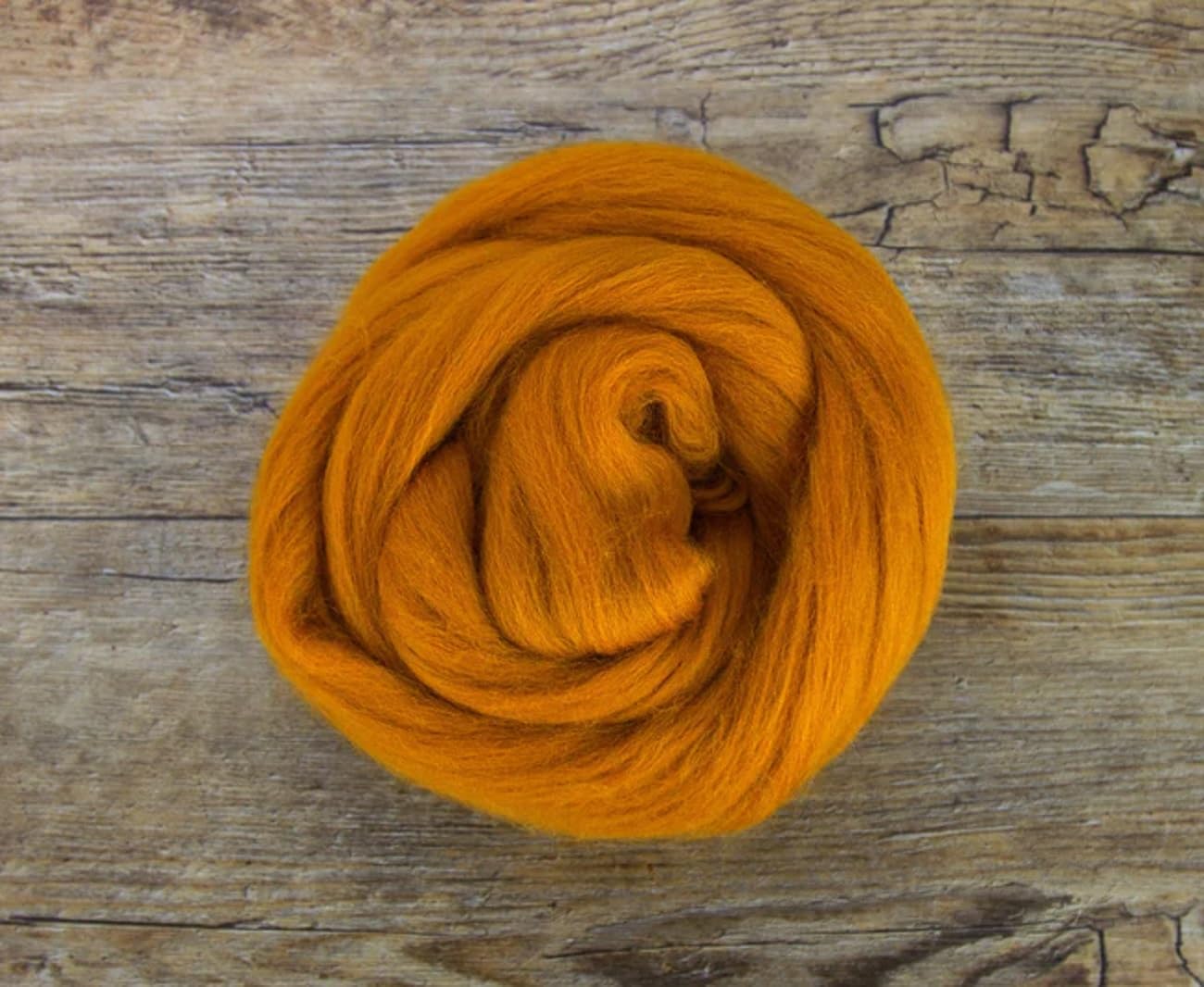 Revolution Fibers Merino Wool Combed Top | 1 lb Premium Wool Roving | 22 Micron, Best Merino Wool for Spinning, Tapestry, Needle Felting, Big Yarn Roving and Wall Hangings (Amber)