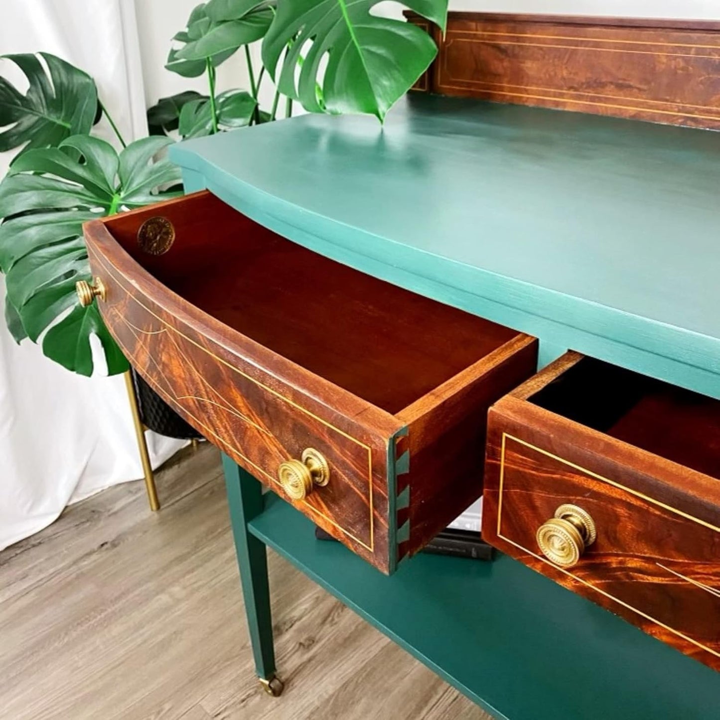 Dixie Belle Paint Company Chalk Finish Furniture Paint - Palmetto (32oz) - Matte Rich Green Chic Chalk Mineral DIY Furniture Paint