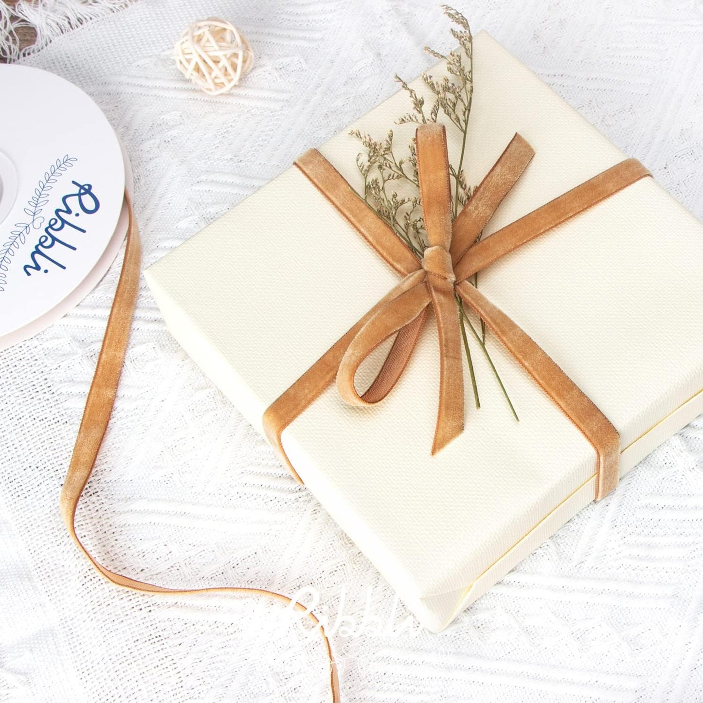 Ribbli Polyester Khaki Velvet Ribbon,3/8 Inches Continuous10-Yard Spool,Christmas Ribbon for Gift Wrapping,Floral Bouquets, Home Decor