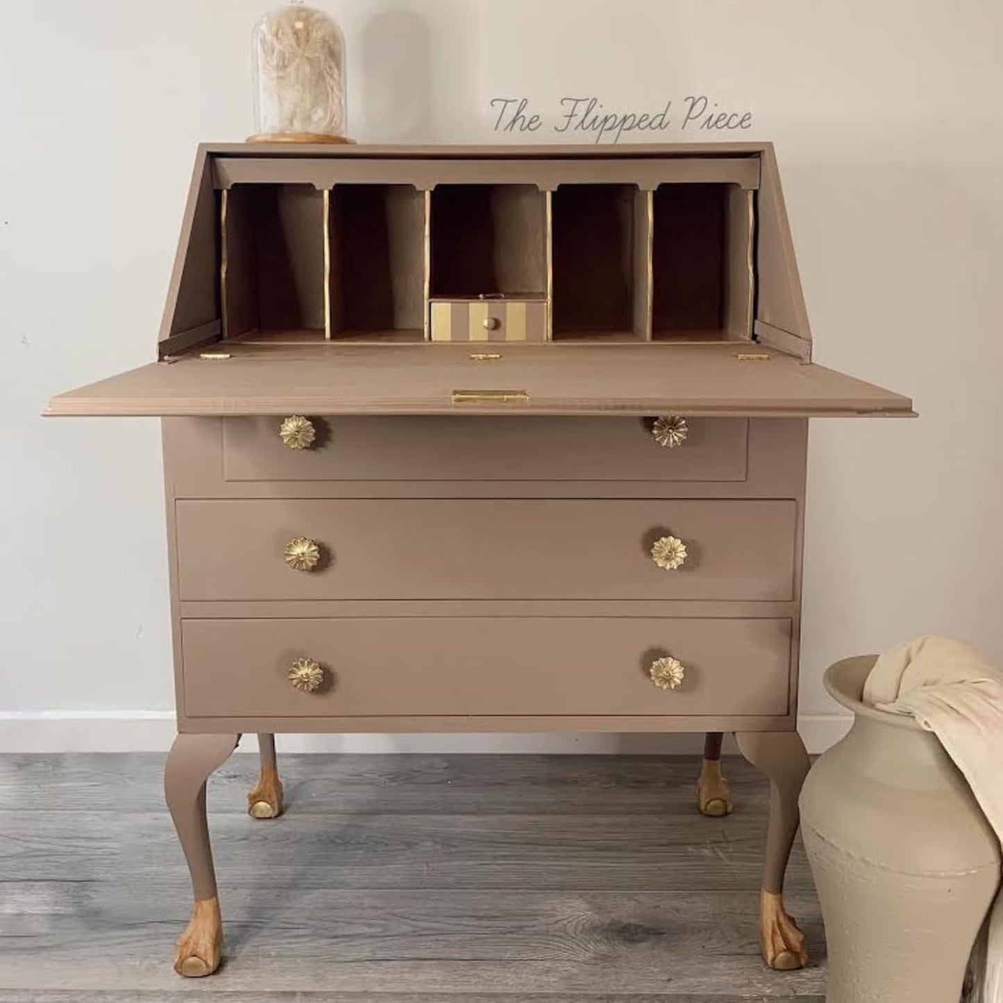 Dixie Belle Paint Company Chalk Finish Furniture Paint - Mud Puddle (8oz) - Matte Rich Taupe Chic Chalk Mineral DIY Furniture Paint