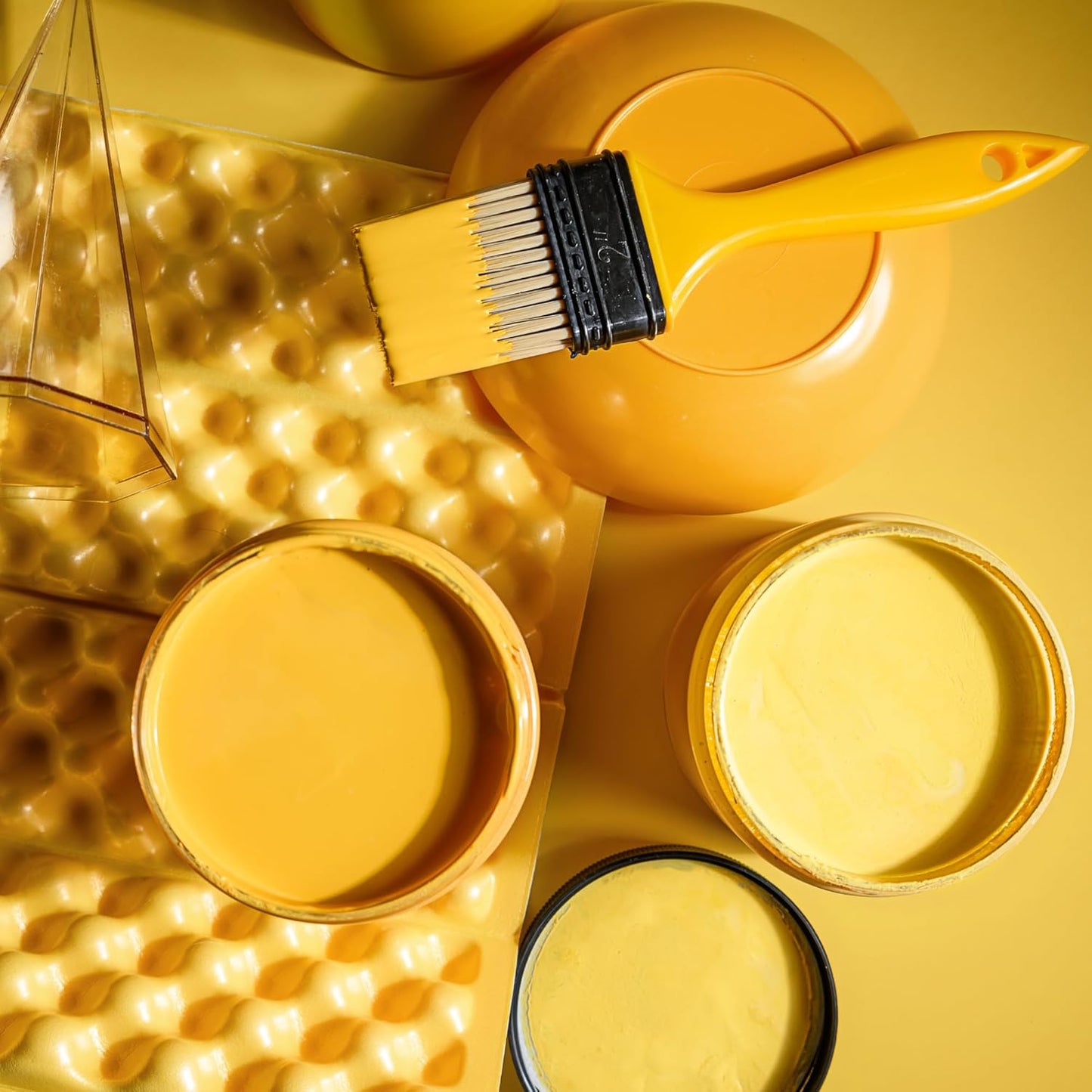 Dixie Belle Paint Company Chalk Finish Furniture Paint - Colonel Mustard (32oz) - Matte Retro Yellow Chic Chalk Mineral DIY Furniture Paint