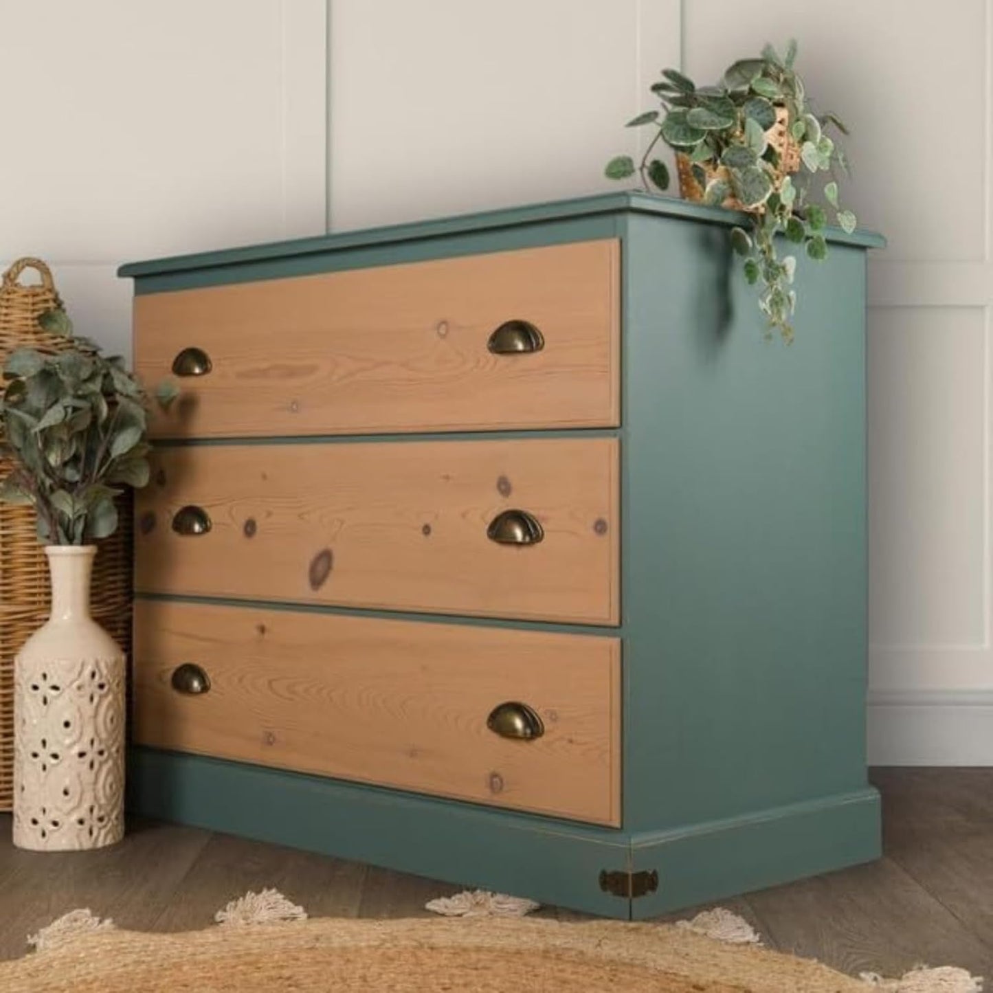 Dixie Belle Paint Company Chalk Finish Furniture Paint – Blue Grass (16oz) – Matte Chic Chalk Mineral DIY Furniture Paint