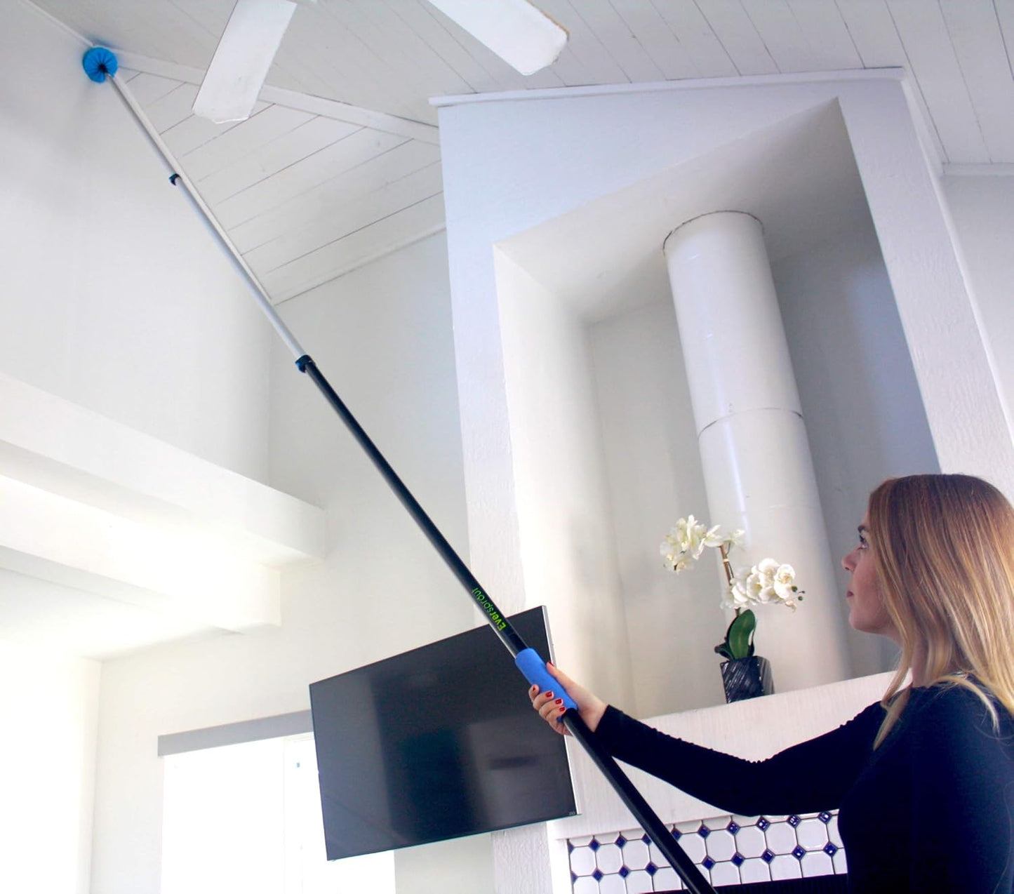 EVERSPROUT 6.5-to-18 Foot Telescopic Extension Pole (25 Ft Reach) | Lightweight Sturdy Aluminum | Easy Flip-Tab Lock Mechanism | Twist-On Metal Tip works for Squeegee, Duster, Paint Roller (pole only)