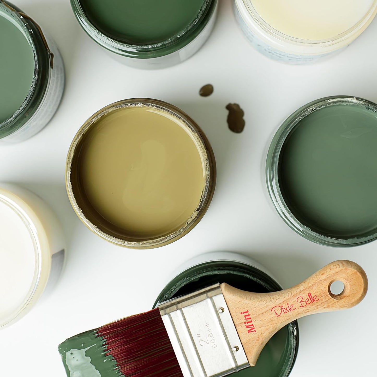 Dixie Belle Paint Company Chalk Finish Furniture Paint - Weeping Willow (16oz) - Matte Soft Green Chic Chalk Mineral DIY Furniture Paint