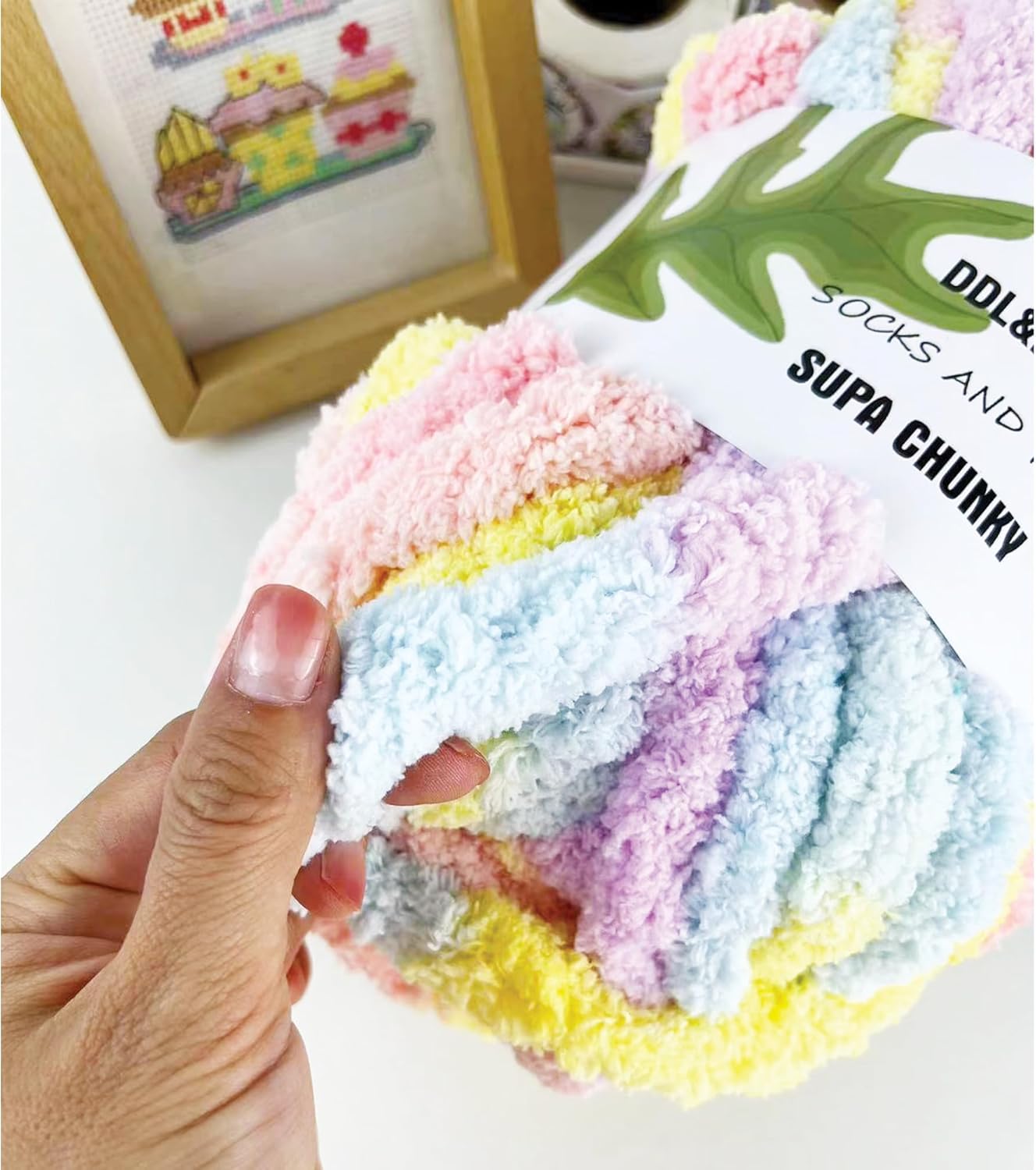 DDL&HEXI 4 Pack Super Chenille Chunky Yarn for Hand Knit, Blanket Making Kit, Jumbo Knitting, 4x8oz (226g) per Bag, Soft Polyester for Crochet, Knitting, and DIY Projects (203-4)