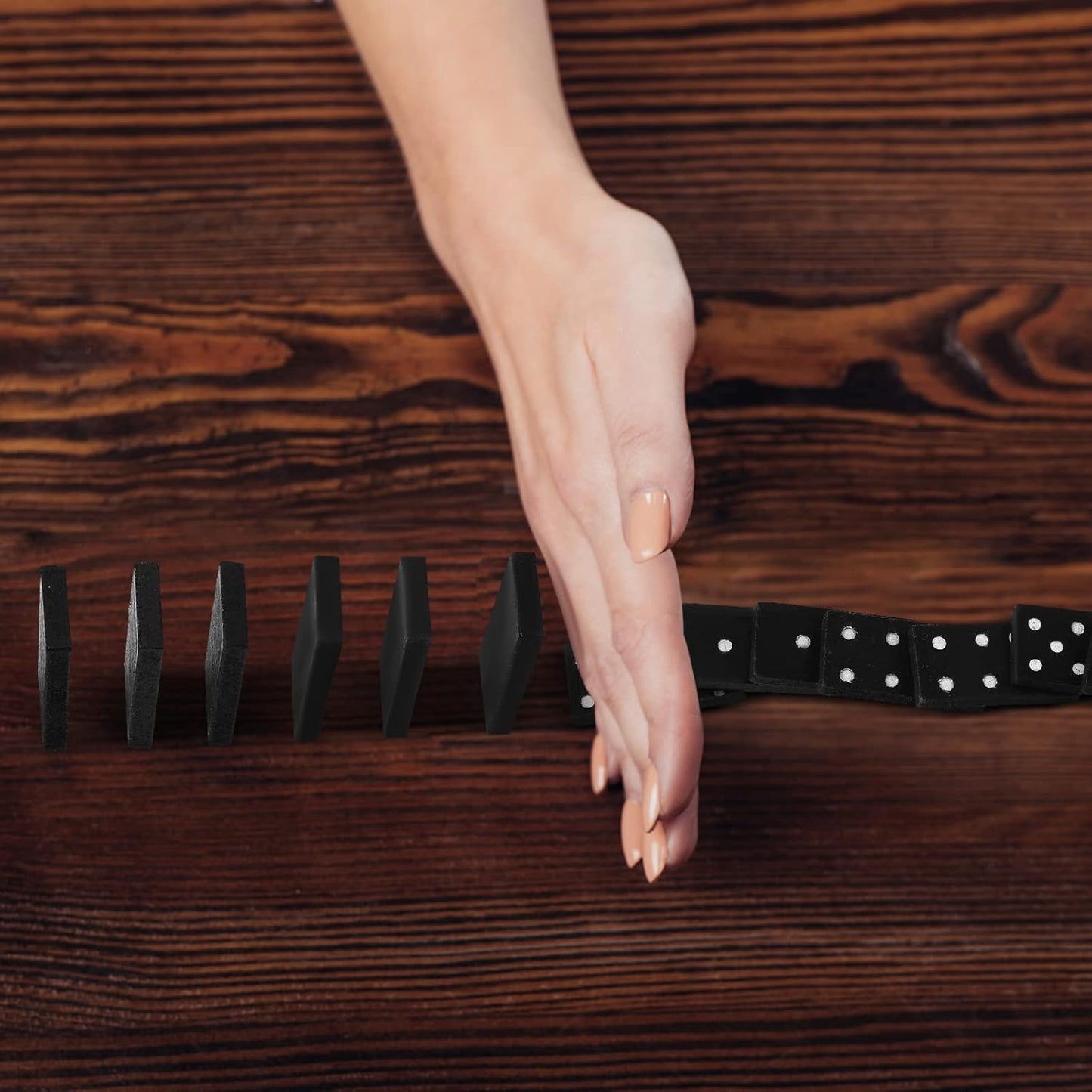 Hungdao 80 Pack Mini Dominos Set for Adults Bulk Double 6 Dominoes Wooden Miniature Classic Board Games Party Favor Travel Family Games Educational Toys with Wood Case Operation Christmas Item Gifts