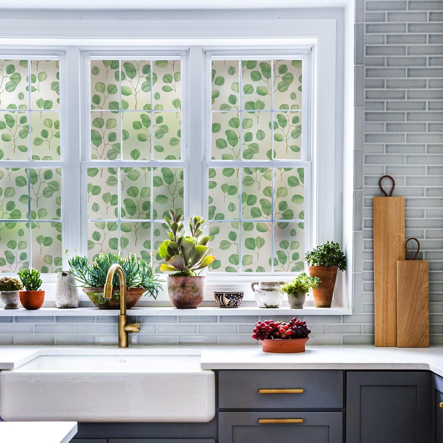 DKTIE Retro Leaves Pattern Two-Way Window Film Privacy Day and Night Window Privacy Film Decorative Stained Glass Window Clings for Birds (S222, 17.7" x 78.7")