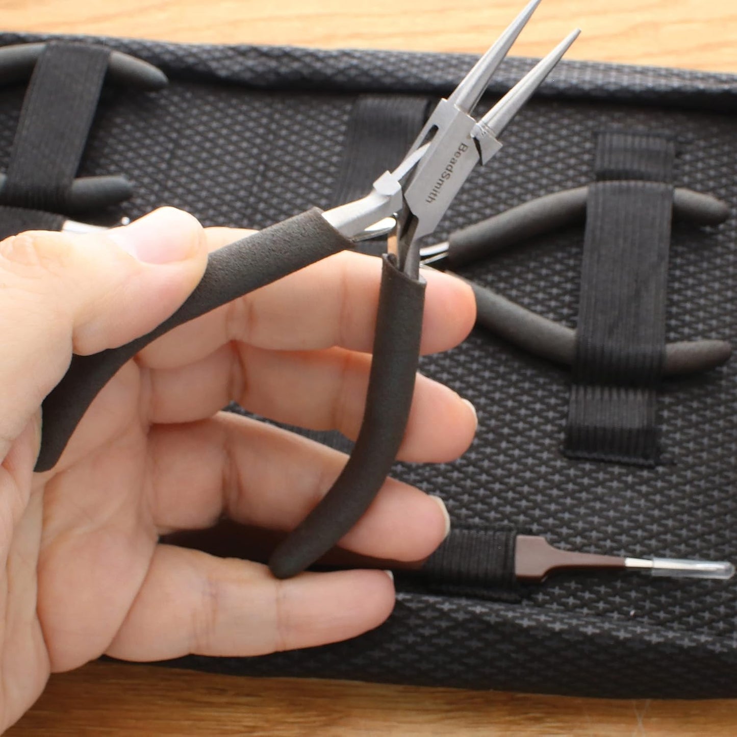 The Beadsmith Fashion Color Pliers – Set of 8 Slimline Color-Coordinated Tools – Matching Clutch in Chocolate – Jewelry Making Supply Kit to Create Necklaces, Bracelets, Earrings & More