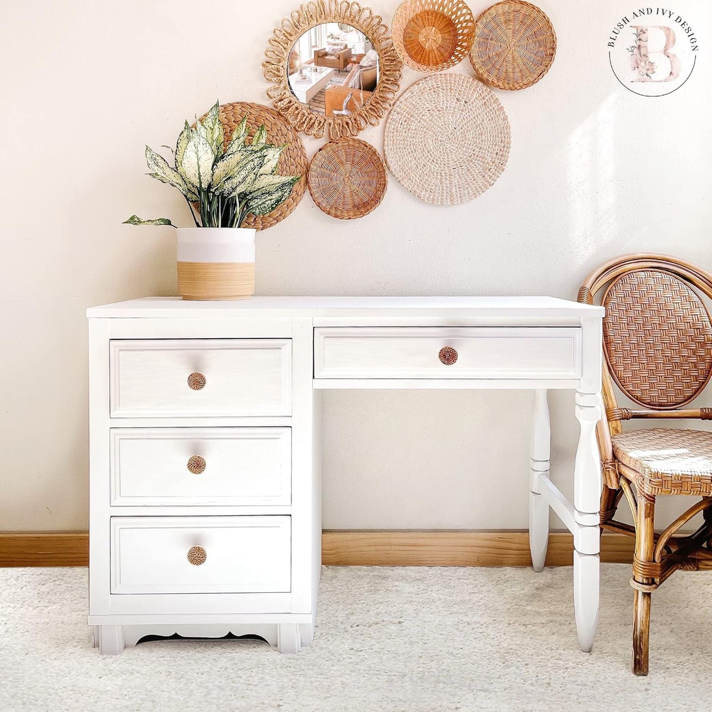 Dixie Belle Paint Company Chalk Finish Furniture Paint - Cotton (32oz) - Matte Pure White Chic Chalk Mineral DIY Furniture Paint