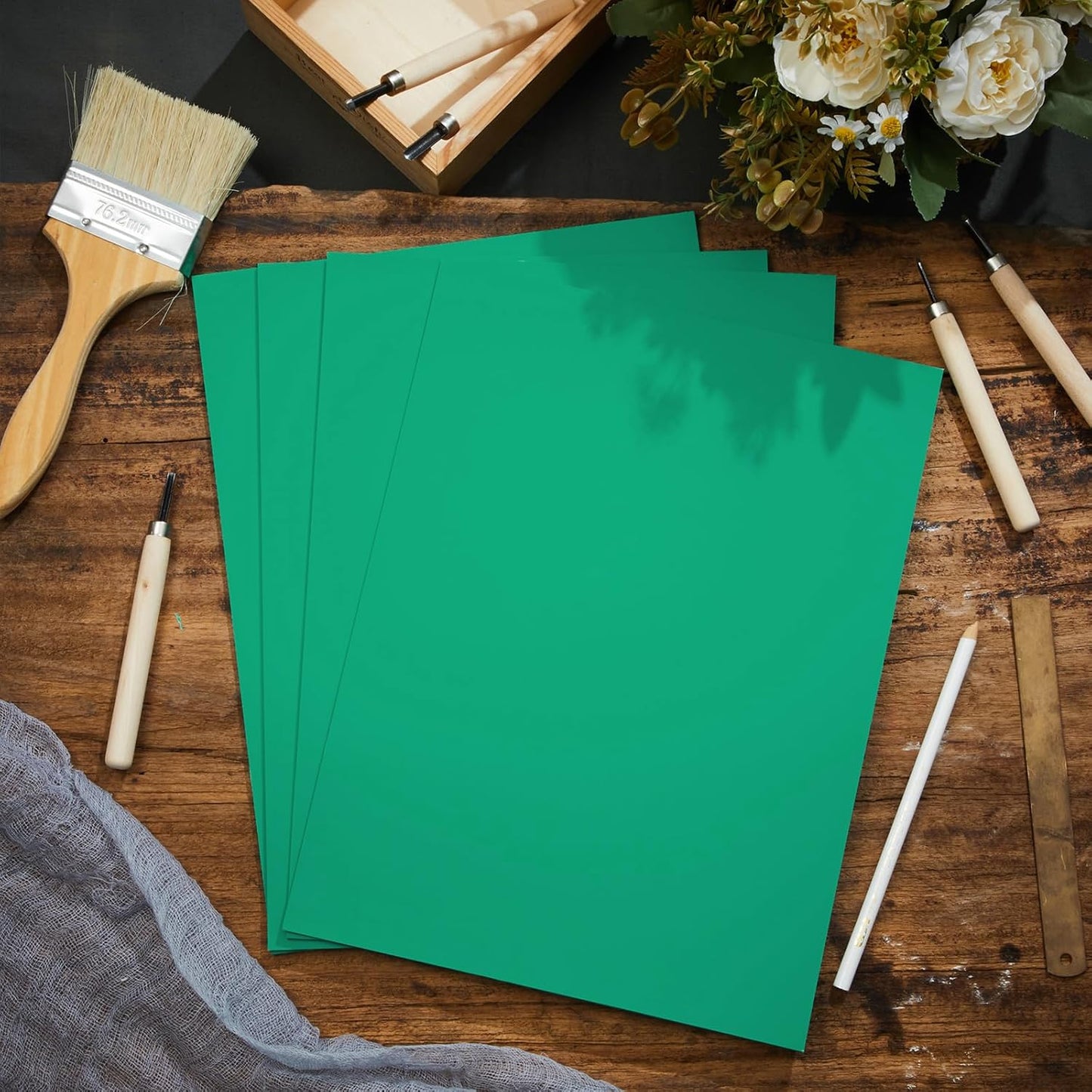 Yeaqee 8 Pcs Linoleum Block Rubber Carving Block Soft Linocut Blocks Large Linoleum Sheet Unmounted Lino Plates for Engraving Art Project Printmaking Artist Studio Supplies (9 x 12 Inch,Green)