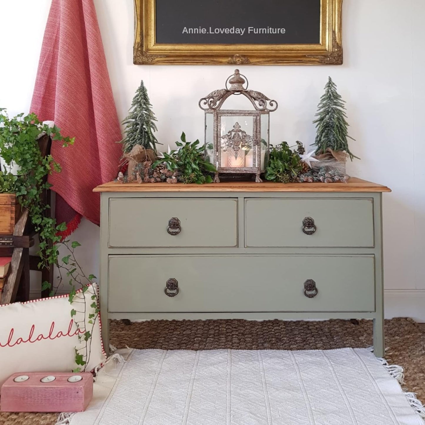 Dixie Belle Paint Company Chalk Finish Furniture Paint - Spanish Moss (8oz) - Matte Succulent Green Chic Chalk Mineral DIY Furniture Paint