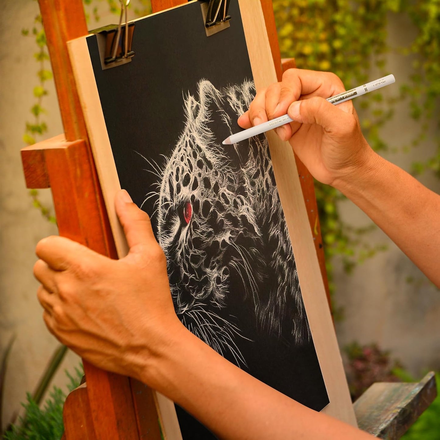 KALOUR White Charcoal Pencils Drawing Set, Professional 6 Pieces White Sketch Pencils for Drawing, Sketching, Shading, Blending, Chalk for Beginners & Artists