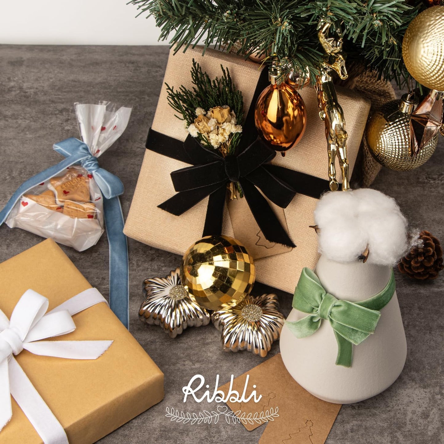 Ribbli Polyester White Velvet Ribbon,5/8 Inches Continuous10-Yard Spool,Christmas Ribbon for Gift Wrapping,Floral Bouquets, Home Decor