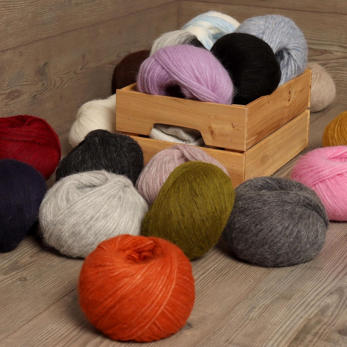 Pullu - Baby Alpaca Merino Wool Yarn Set of 3 Skeins (150 Grams) Worsted Weight - Sourced Directly from Peru - Heavenly Soft and Perfect for Knitting and Crocheting (Mocha)