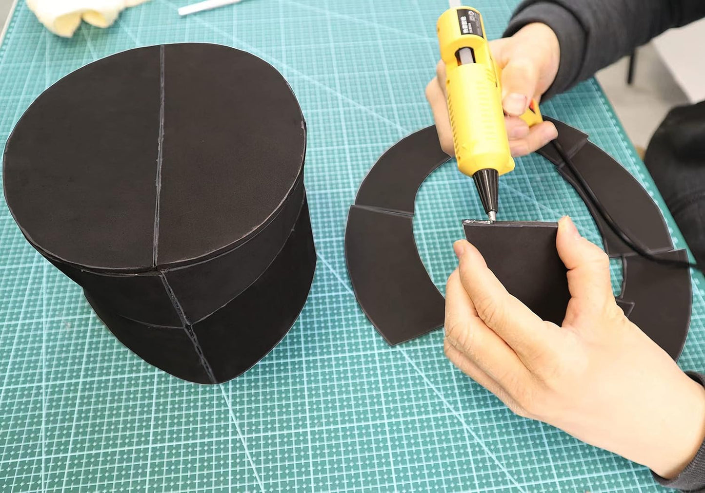 OISAKLD EVA Foam 2mm-10mm 13.7"×39" Craft Foam Sheet 74 kg/m³ Cosplay Foam for Craft Model Cosplay 5mm