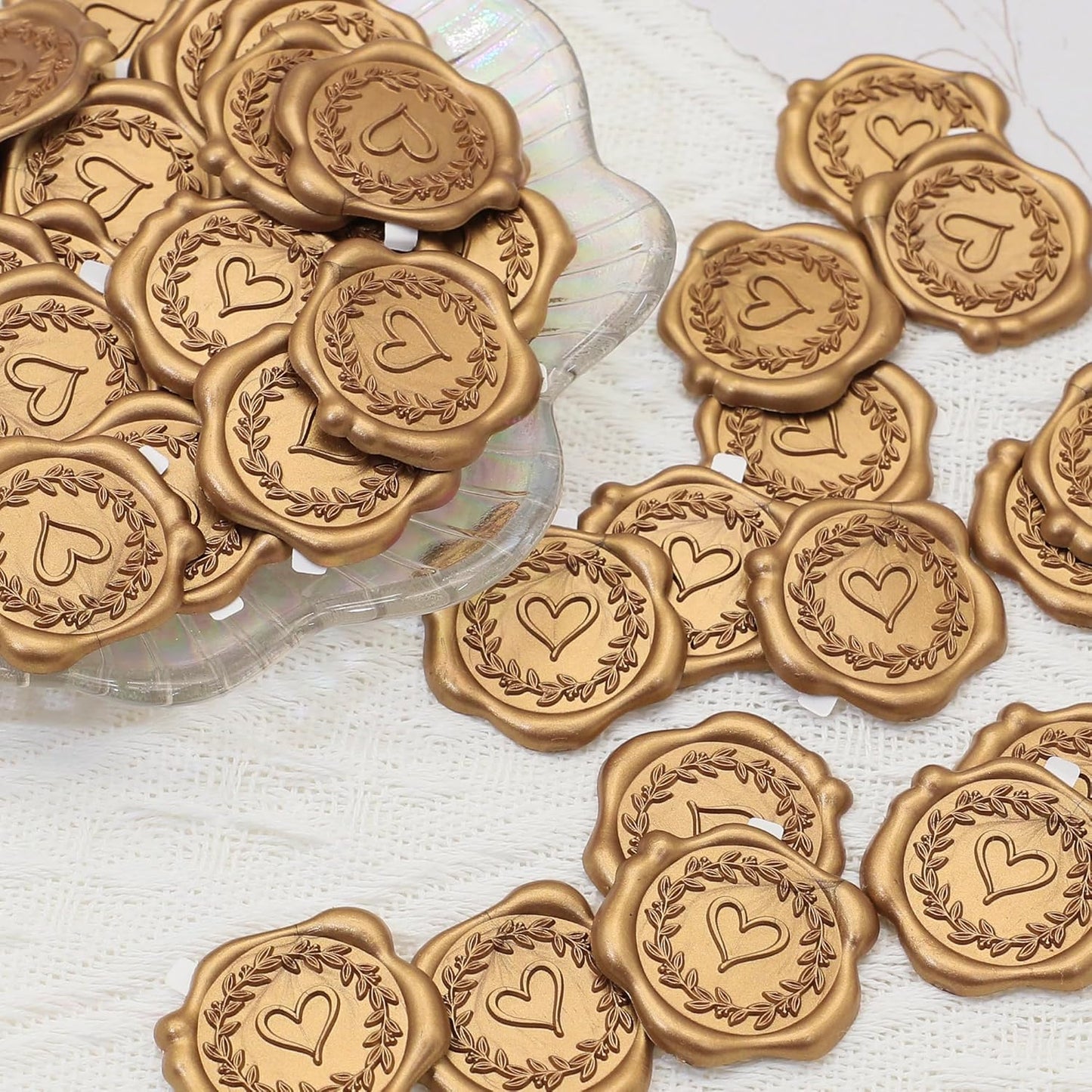 SWANGSA 100 Sets Wedding Invitations Wraps, Vellum Jackets for 5x7 Invitations & Self Adhesive Antique Gold Heart Wax Seal Stickers for Wedding Bridal Baby Shower Birthday Envelopes (White Wildflower)